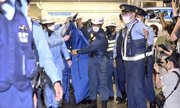 Nhật Bản: Bắt giữ người đàn ông dùng dao đâm 10 phụ nữ trên tàu điện vì nhìn họ 'hạnh phúc'