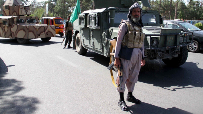 Tin tức quân sự mới nóng nhất ngày 14/8: Taliban ồ ạt tràn vào hướng thủ đô của Afghanistan