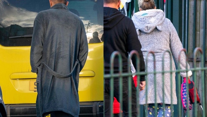 Trường học Anh ra thông báo yêu cầu phụ huynh không được mặc đồ ngủ khi đưa con tới trường