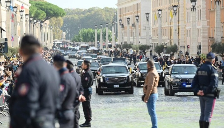 Đoàn xe 85 chiếc hộ tống ông Biden đến Vatican trước thềm hội nghị khí hậu COP26