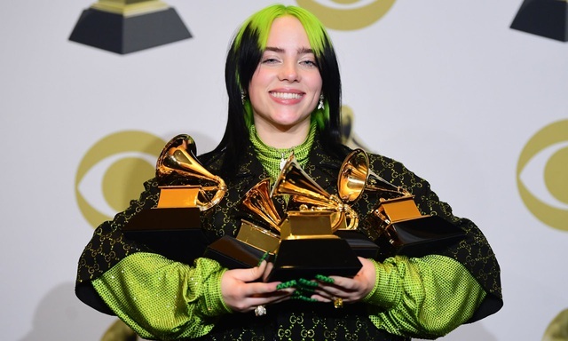Chân dung nữ ca sĩ tài năng Billie Eilish được tạp chí TIME vinh danh là Người tiên phong của năm 2021
