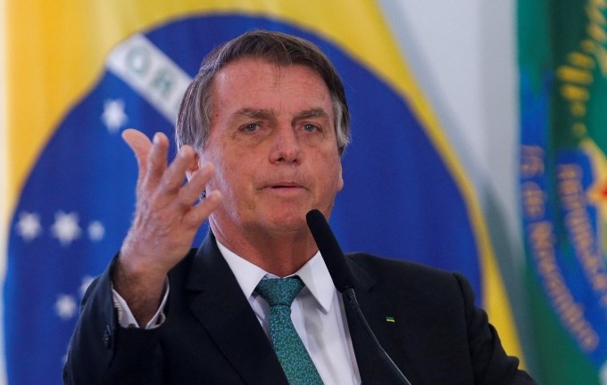 Tiêm vaccine phòng COVID-19 Cho trẻ em tại Brazil: Cha mẹ đồng ý, Tổng thống phản đối