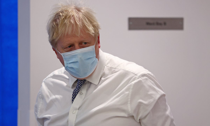 Thủ tướng Anh gặp rắc rối vì nghi án tiệc tùng giữa lúc phong tỏa