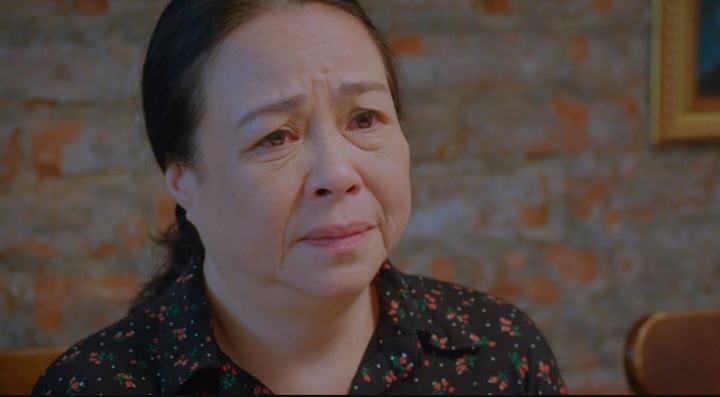 'Thương ngày nắng về': Nghi vấn bà Nga hiến gan cứu Đức bị ung thư