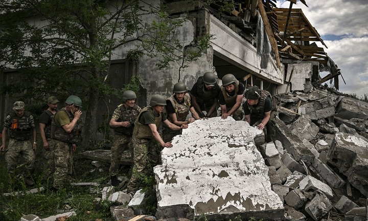 Mỹ công bố thêm gói vũ khí mới trị giá 450 triệu USD cho Ukraine