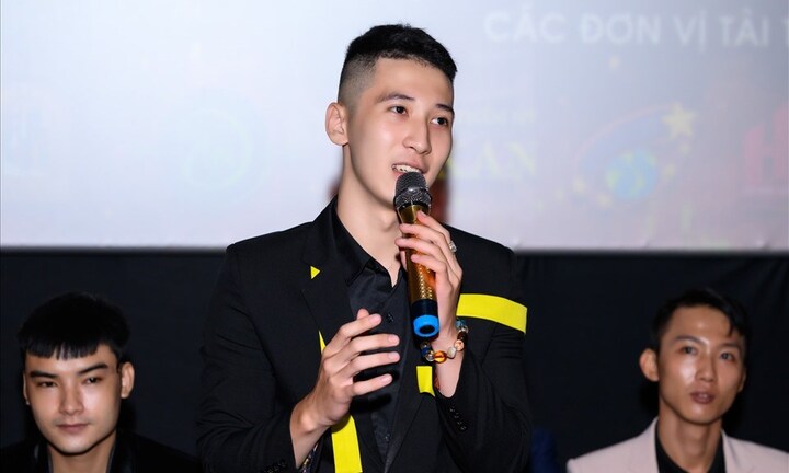 Ca sĩ TLONG chính thức ra mắt truyền thông với MV 'Vững chất nam nhi'