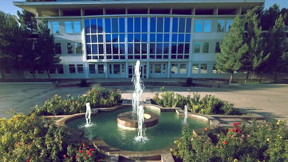 Đánh bom liều chết ở Afghanistan, ít nhất 15 người thương vong