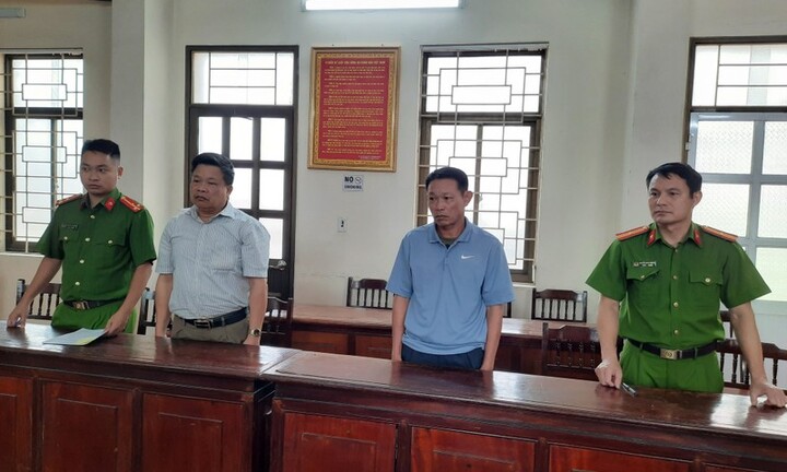 Lập khống hồ sơ bệnh dịch, chủ tịch UBND xã cùng cấp dưới bị khởi tố