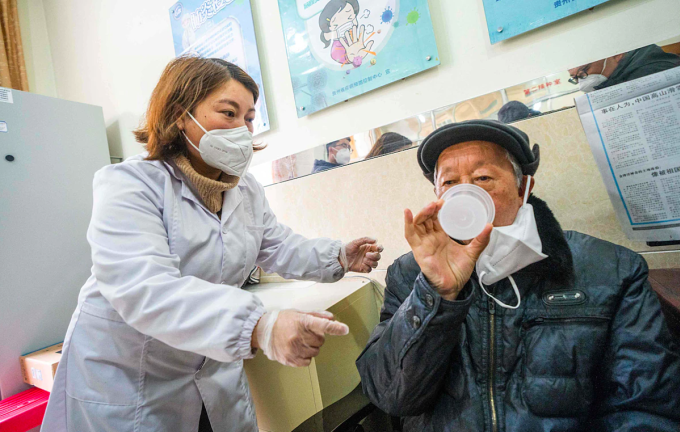 Phát hiện các nhánh tiến hóa Omicron XBB và BQ.1 tại Trung Quốc