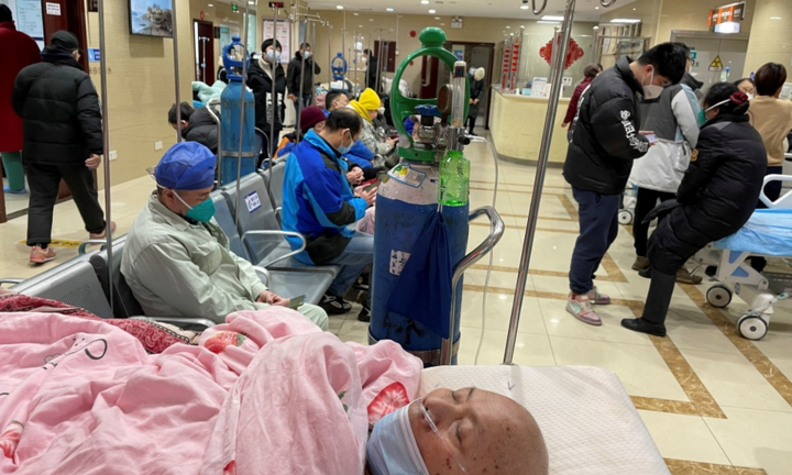 Trung Quốc ghi nhận gần 13.000 ca tử vong do COVID-19 trong một tuần