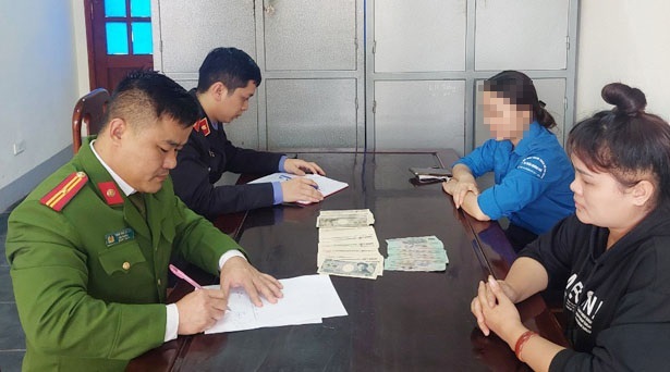 Bắt đối tượng đột nhập nhà hàng xóm lấy trộm tài sản gần 300 triệu đồng