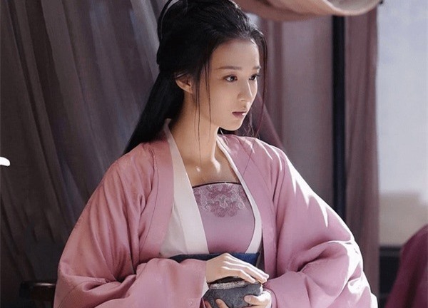 Vị cung nữ cả đời không tắm, không uống thuốc, được hoàng đế Khang Hy kính trọng như mẹ ruột