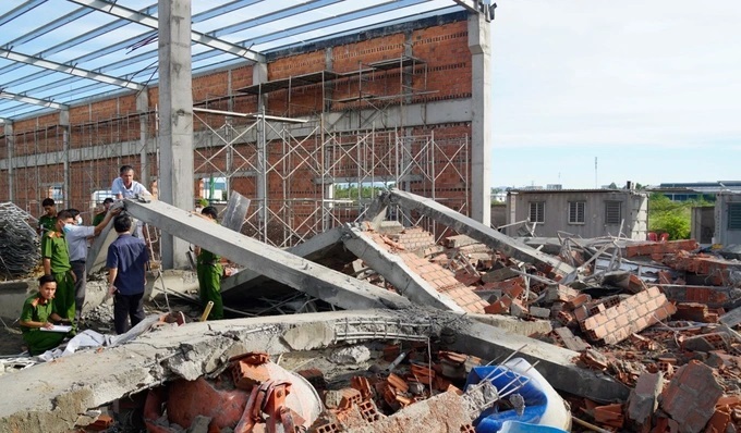 Vụ sập tường khiến 11 người thương vong: Bắt tạm giam 1 quản lý dự án, 1 giám đốc công ty xây dựng