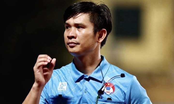 Trưởng ban Trọng tài VFF thừa nhận trợ lý trọng tài Nguyễn Thành Sơn mắc sai lầm