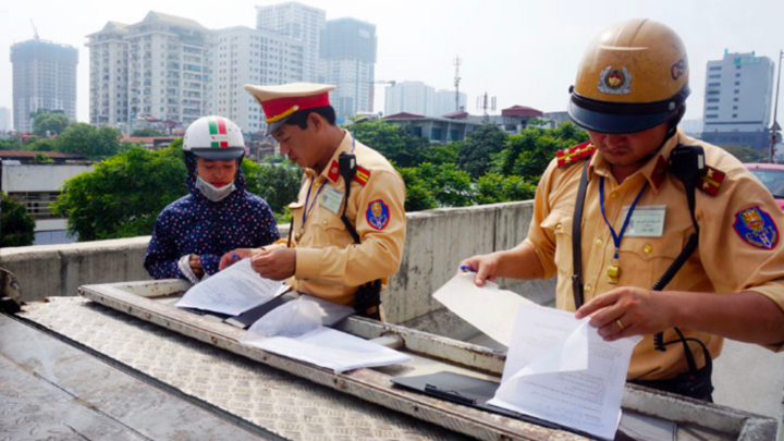 Từ 15/9 người vi phạm giao thông có thể nộp phạt online tại nhà