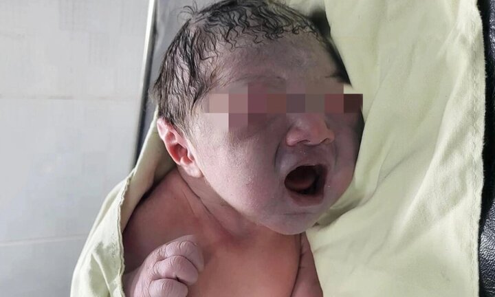 Phát hiện bé trai sơ sinh ở hành lang khoa Nhi trung tâm y tế