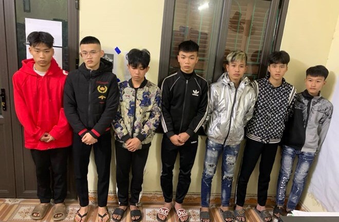 Mâu thuẫn từ trường học, nam sinh lớp 10 gọi đồng bọn đến chém bạn bị thương