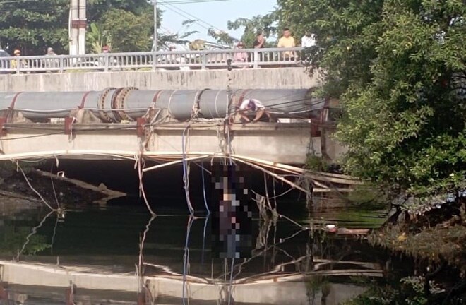 Điều tra vụ nam thanh niên tử vong trong tư thế treo cổ bên hông cầu Rạch Bà