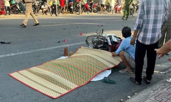 Khởi tố tài xế say rượu, lái ô tô tông tử vong đôi vợ chồng trẻ