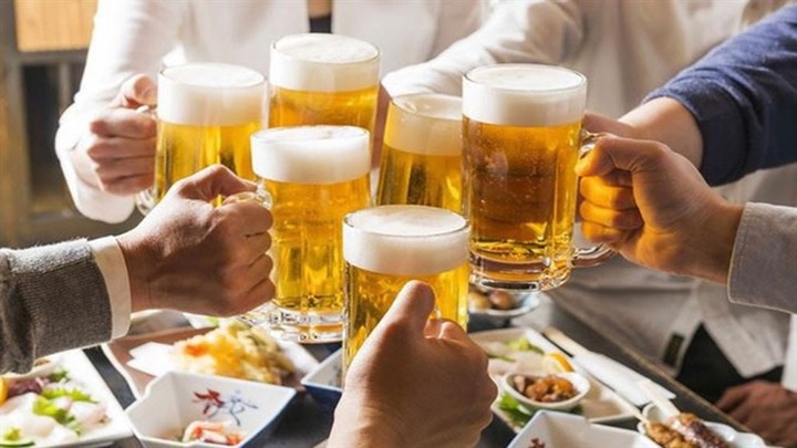 Xúi giục, ép buộc người khác uống rượu, bia có bị phạt không?