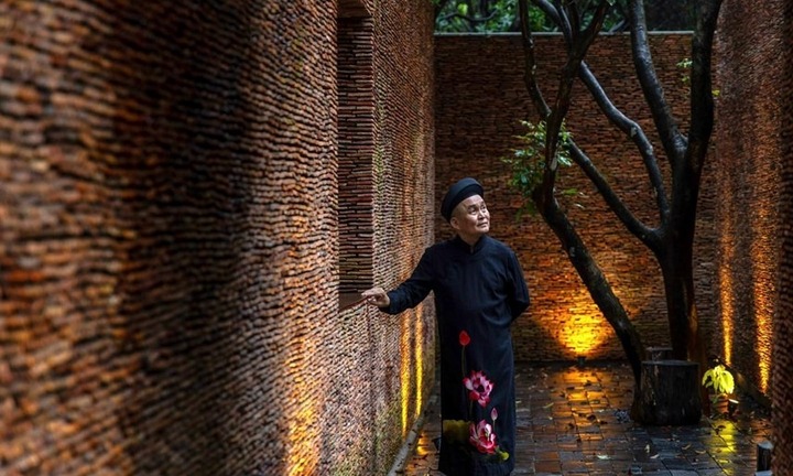  " Vua hài đất Bắc " Xuân Hinh thông báo chưa nhận khách tham quan Bảo tàng Đạo Mẫu
