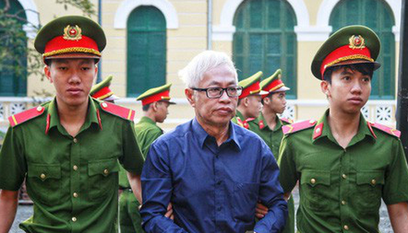 Lý do hoãn phiên xử cựu Tổng Giám đốc Ngân hàng Đông Á gây thất thoát hàng trăm tỷ đồng