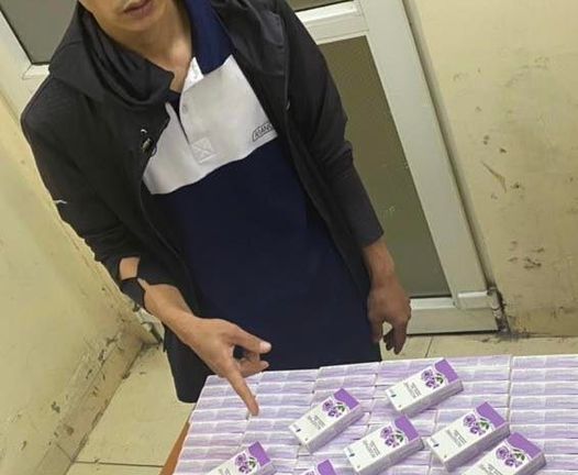 Người dân bắt sống đối tượng trộm 4 thùng thuốc, trị giá 125 triệu đồng 