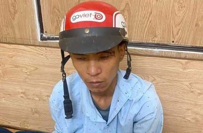 Bị công an truy đuổi, tên cướp bỏ lại đồng bọn hòng thoát thân