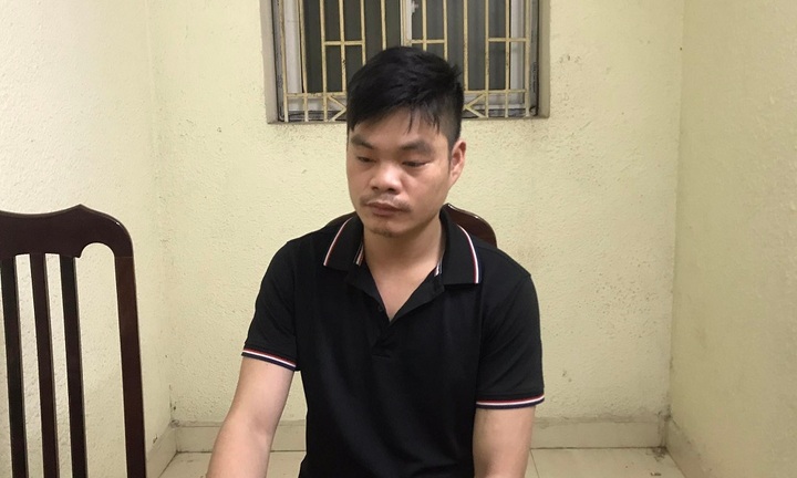 Nhân viên quán bánh đa cua trộm cắp xe của gia chủ