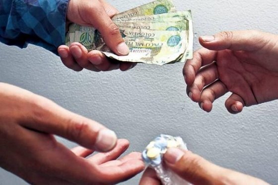 “Khởi nghiệp” bằng hàng trắng, hai nam thanh niên trả giá đắt