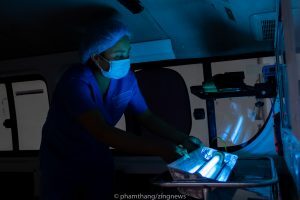 Xúc động Nhật ký 115: Đón giao thừa lặng lẽ bên người bệnh