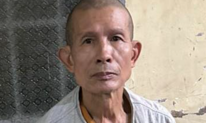 Tá hỏa khi biết danh tính của một người đàn ông lạ mặt trú ngụ trong chùa