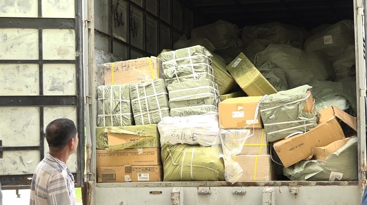 Hải Dương: Bắt giữ lô hàng linh kiện súng săn 