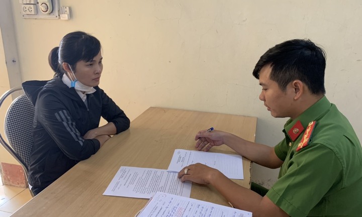 Nữ kế toán trưởng tham ô hơn 19 tỷ đồng của công ty để chơi chứng khoán, tiền ảo