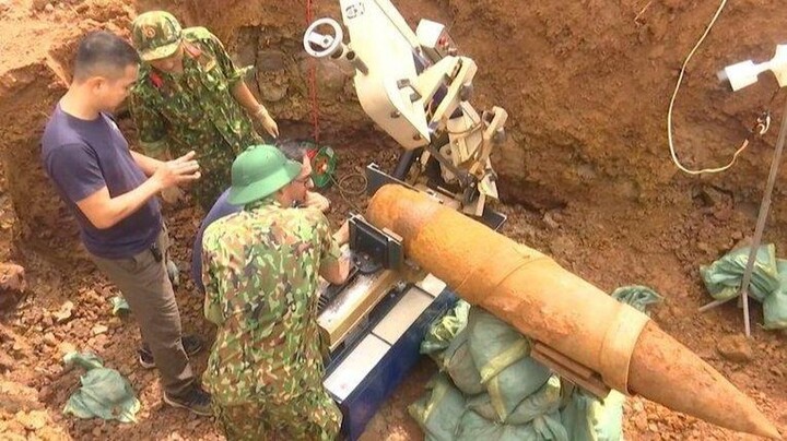 Quảng Trị: Sơ tán 100 hộ dân để xử lý quả bom nặng 227kg