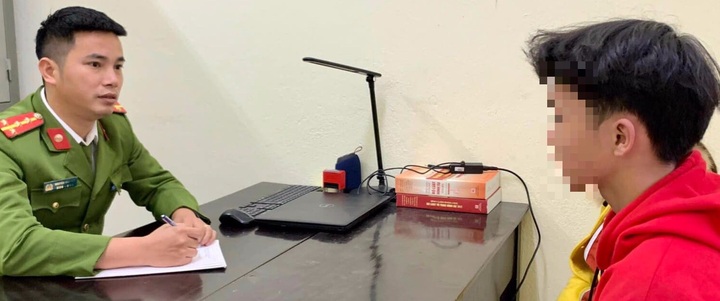 Vĩnh Phúc: Thiếu niên đặt mua iPhone 14 qua mạng rồi cướp giật