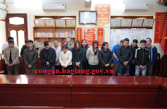 Hà Giang: Triệt phá sới bạc, tạm giữ 16 đối tượng