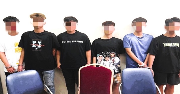 Hà Nội: Bắt giữ nhóm thanh thiếu niên sử dụng hung khí giải quyết mâu thuẫn