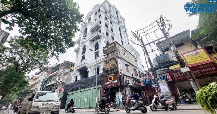 UBND quận Ba Đình báo cáo gì về biệt thự bề thế xây sai phép ở phố Đội Cấn?