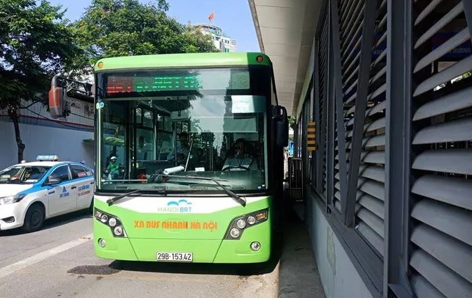 Hà Nội đánh giá buýt nhanh BRT giảm ùn tắc giao thông