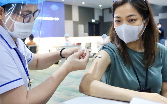 Bộ Y tế đề nghị các địa phương lên kế hoạch tiêm vaccine phòng COVID-19 mũi 3