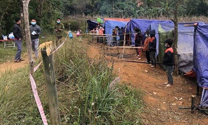 Hà Giang bác tin dựng lều bạt tạm bợ để cách ly học sinh