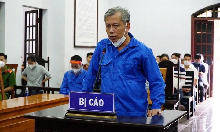 Vụ kinh doanh 200 triệu lít xăng giả: 