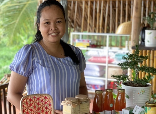 Nữ Thạc sĩ liều lĩnh bỏ phố về quê,