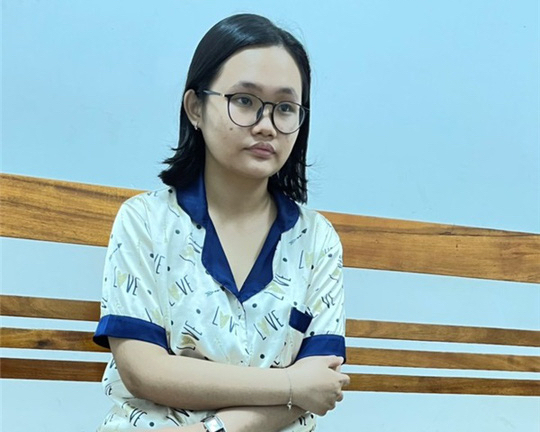 Vụ thiếu nữ 21 tuổi đầu độc cha ruột, giấu xác: Mẹ đau đớn trước tội ác tày đình của con