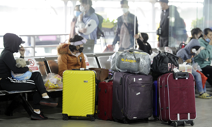 Bộ Y tế hỏa tốc để nghị tạo điều kiện cho người dân về quê ăn Tết, không 
