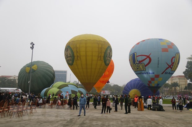 Bác thông tin khinh khí cầu rơi ở Tuyên Quang 