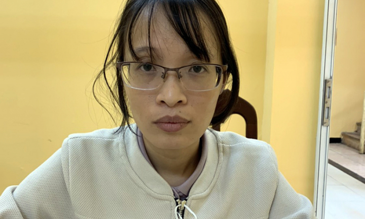 Mạo danh giảng viên đại học, lừa