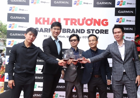 FPT shop khai trương chuỗi Garmin Brand Store cao cấp