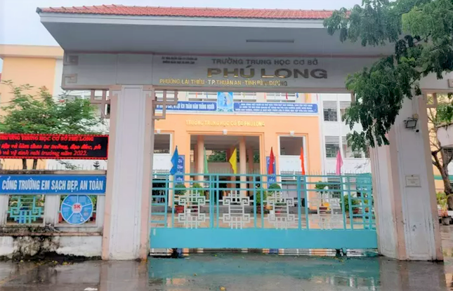 Con trai làm lộ đề thi học kỳ vì
